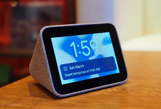 Lenovo Smart Clock: l'horloge de bureau avec assistant est désormais disponible!