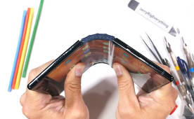 Royole FlexPai - another collapse of a foldable smartphone?