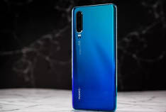 La caméra avant du smartphone Huawei P30 a reçu le mode nuit