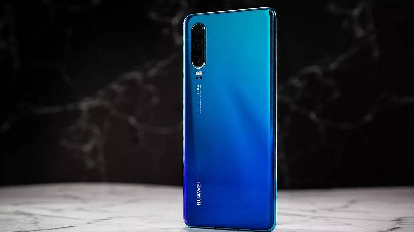 La caméra avant du smartphone Huawei P30 a reçu le mode nuit
