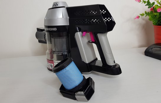 Our opinion on the Redmond cordless vacuum cleaner