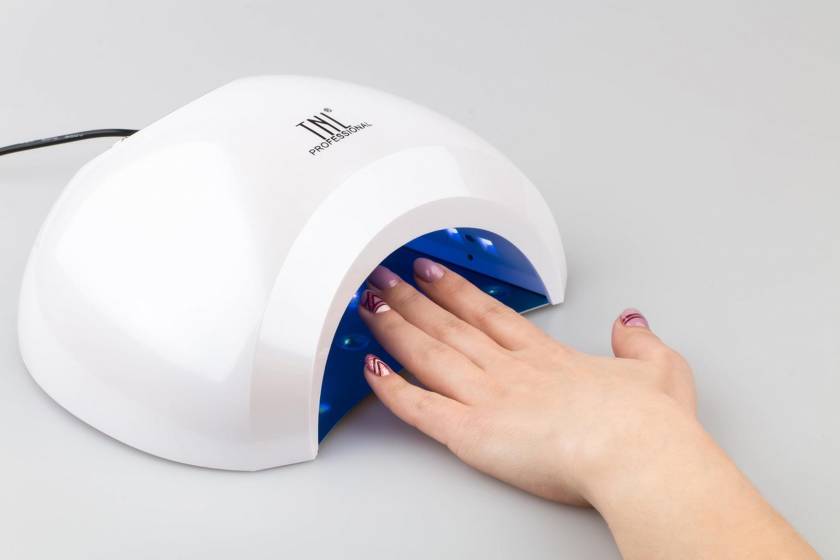 The best lamps for manicure 2019