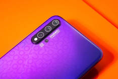 Huawei Nova 6 a un appareil photo selfie comme le Galaxy S10 +