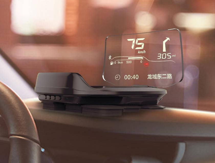 Xiaomi Car Robot Smart HUD: un nouvel écran de projection pour une voiture avec une photo sur verre