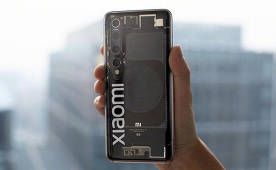 Xiaomi Mi 10 received a version with a transparent body !?