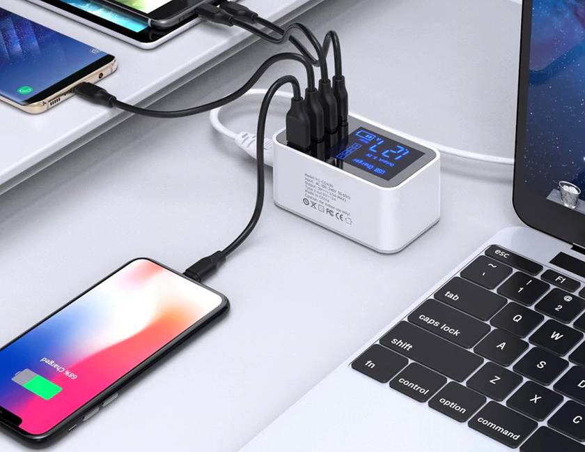Uslion 3750 - une charge intéressante tout de suite avec 4 ports et un écran
