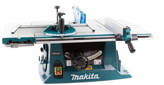 Makita MLT100